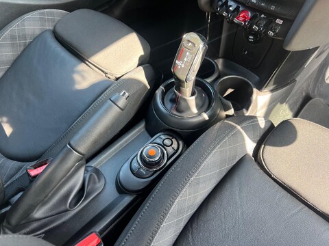 Mini Hatch COOPER S 38