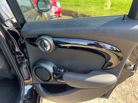 Mini Hatch COOPER S 48