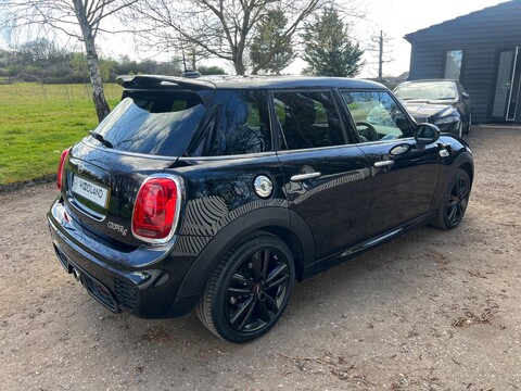 Mini Hatch COOPER S 21
