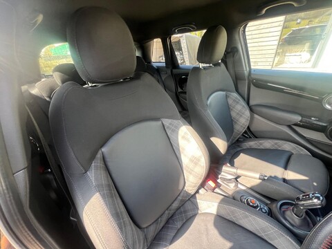 Mini Hatch COOPER S 37
