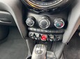 Mini Hatch COOPER 4