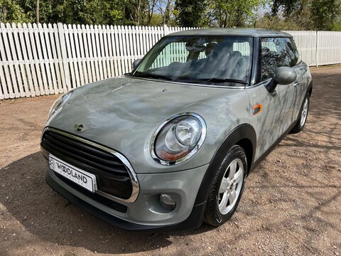 Mini Hatch COOPER 12
