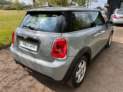 Mini Hatch COOPER 16