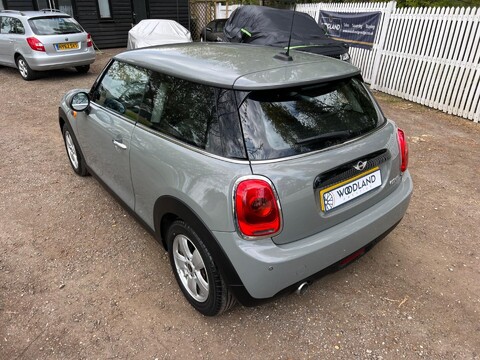 Mini Hatch COOPER 30