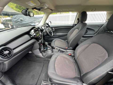 Mini Hatch COOPER 39