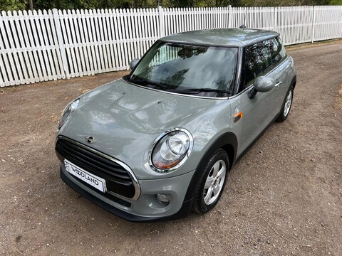 Mini Hatch COOPER 27