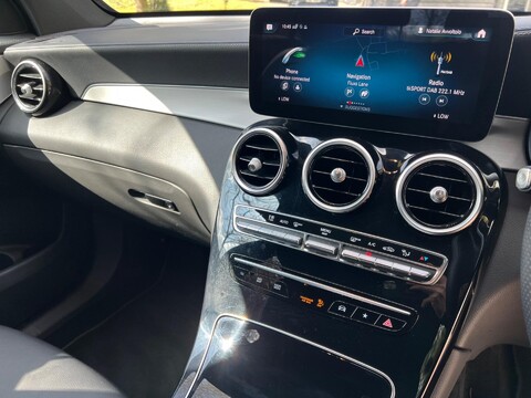 Mercedes-Benz GLC GLC 220 D 4MATIC AMG LINE 26