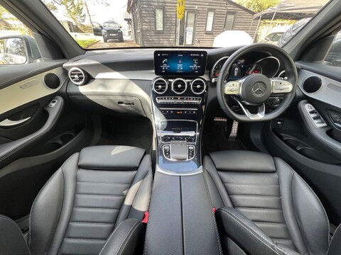 Mercedes-Benz GLC GLC 220 D 4MATIC AMG LINE 32