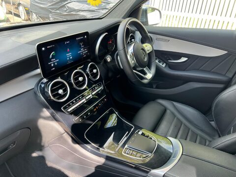 Mercedes-Benz GLC GLC 220 D 4MATIC AMG LINE 46