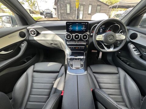Mercedes-Benz GLC GLC 220 D 4MATIC AMG LINE 32