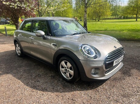 Mini Hatch COOPER CLASSIC