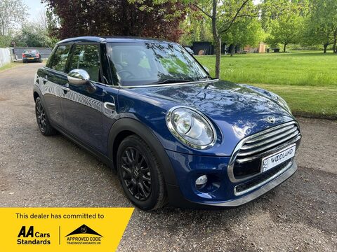 Mini Hatch COOPER 1