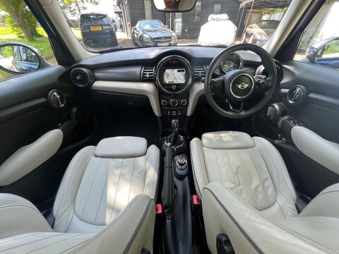 Mini Hatch COOPER 25
