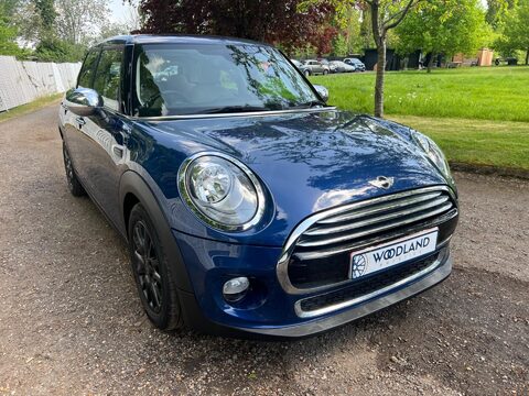 Mini Hatch COOPER 6