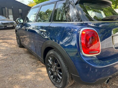Mini Hatch COOPER 14