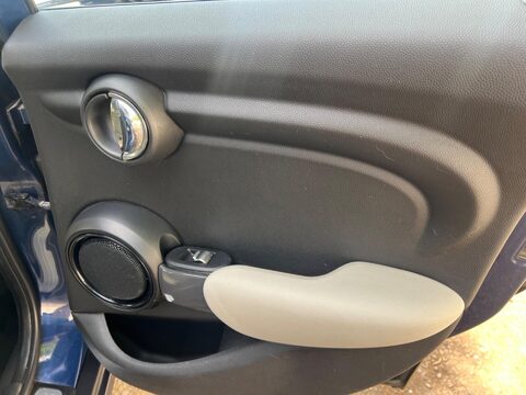 Mini Hatch COOPER 40