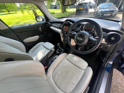Mini Hatch COOPER 51