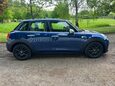 Mini Hatch COOPER 17