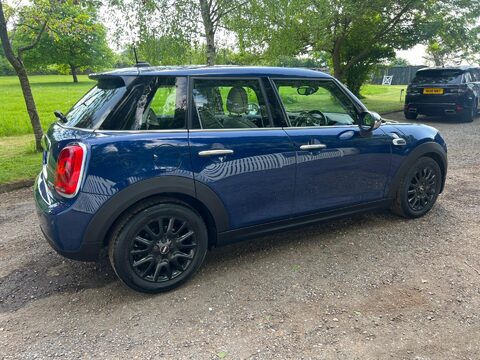 Mini Hatch COOPER 18
