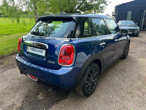 Mini Hatch COOPER 19