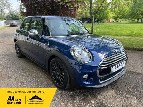 Mini Hatch COOPER