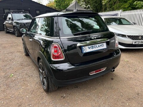 Mini Hatch COOPER 4