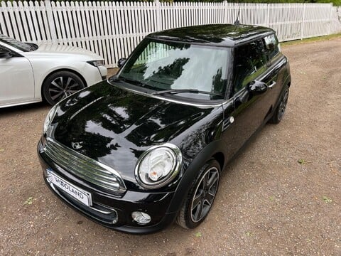 Mini Hatch COOPER 11