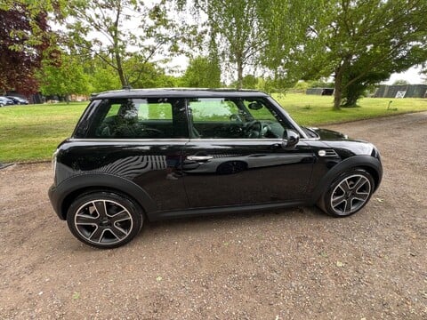 Mini Hatch COOPER 18