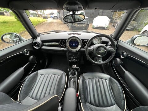 Mini Hatch COOPER 24