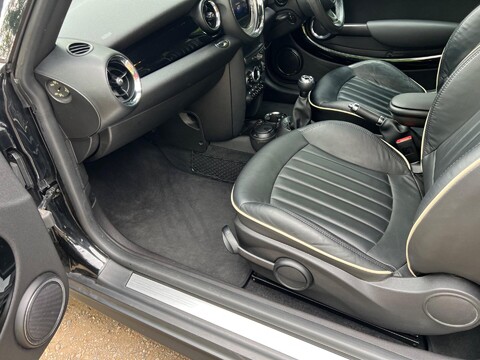 Mini Hatch COOPER 47