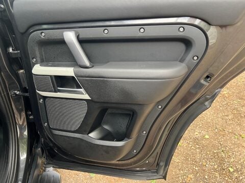 Land Rover Defender 3.0 D250 MHEV X-Dynamic HSE Auto 4WD Euro 6 (s/s) 5dr 49