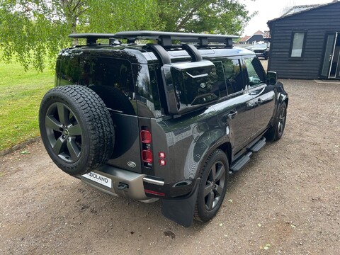 Land Rover Defender 3.0 D250 MHEV X-Dynamic HSE Auto 4WD Euro 6 (s/s) 5dr 25