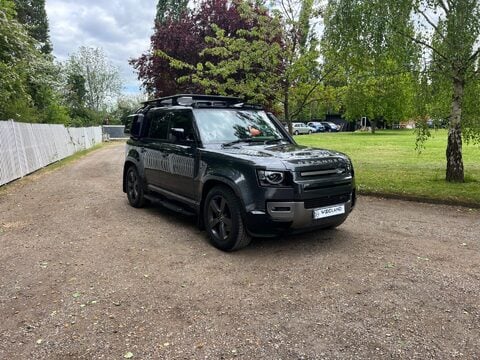 Land Rover Defender 3.0 D250 MHEV X-Dynamic HSE Auto 4WD Euro 6 (s/s) 5dr 10
