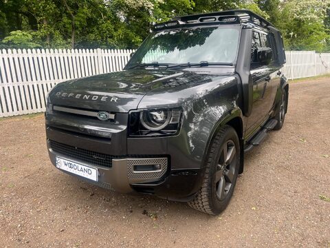 Land Rover Defender 3.0 D250 MHEV X-Dynamic HSE Auto 4WD Euro 6 (s/s) 5dr 12