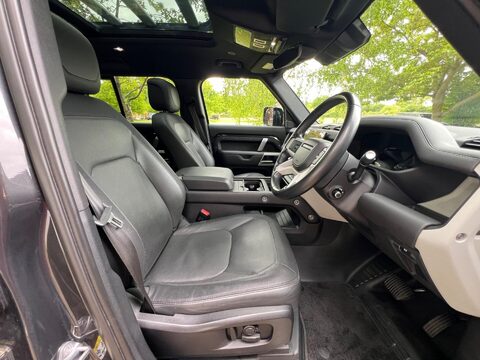Land Rover Defender 3.0 D250 MHEV X-Dynamic HSE Auto 4WD Euro 6 (s/s) 5dr 36