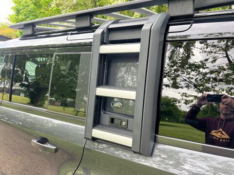 Land Rover Defender 3.0 D250 MHEV X-Dynamic HSE Auto 4WD Euro 6 (s/s) 5dr 68