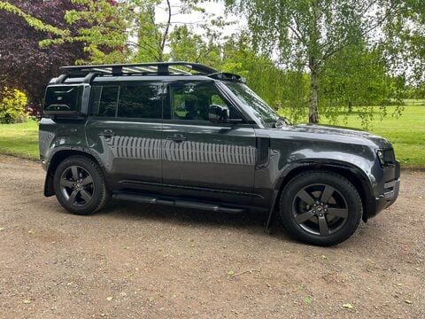 Land Rover Defender 3.0 D250 MHEV X-Dynamic HSE Auto 4WD Euro 6 (s/s) 5dr 22