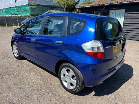 Honda Jazz I-VTEC SE 9