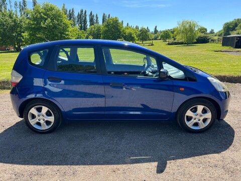 Honda Jazz I-VTEC SE 10