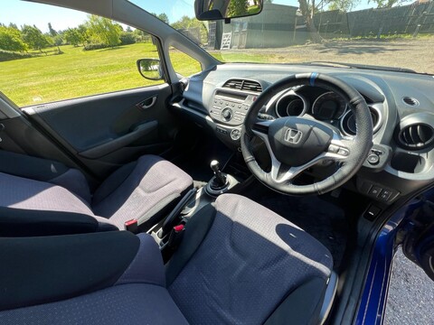 Honda Jazz I-VTEC SE 14