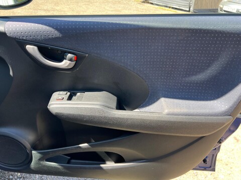 Honda Jazz I-VTEC SE 21