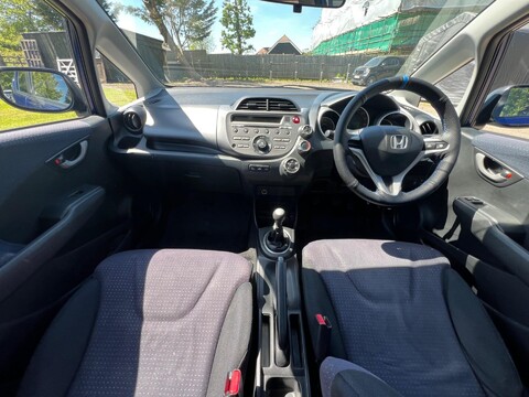 Honda Jazz I-VTEC SE 24