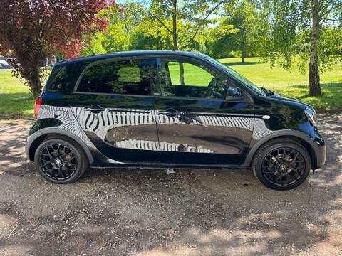 Smart Forfour EDITION BLACK T 10