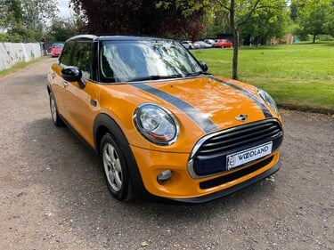 Mini Hatch COOPER D 2