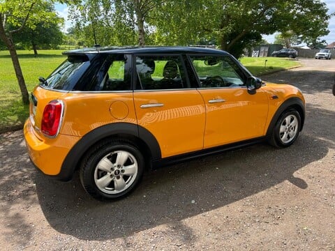 Mini Hatch COOPER D 14