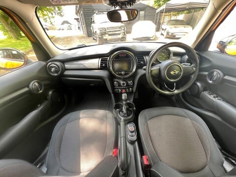 Mini Hatch COOPER D 35