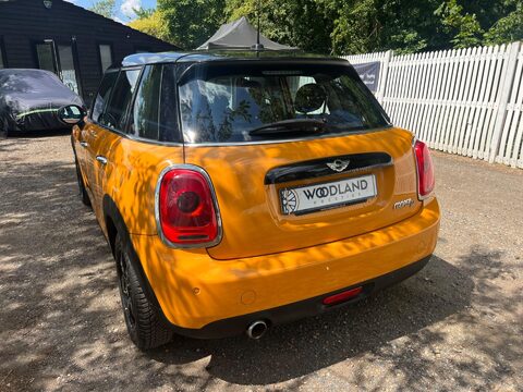 Mini Hatch COOPER D 4
