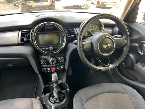 Mini Hatch COOPER D 29