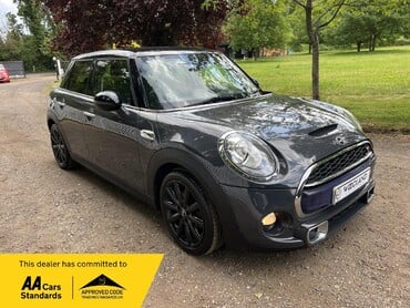 Mini Hatch COOPER SD