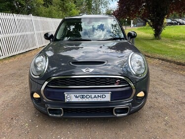 Mini Hatch COOPER SD 2